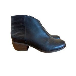 Clarks Mila Myth Women's Size 7.5 Heeled Ankle Black Boots‎ Booties Leather NWOB